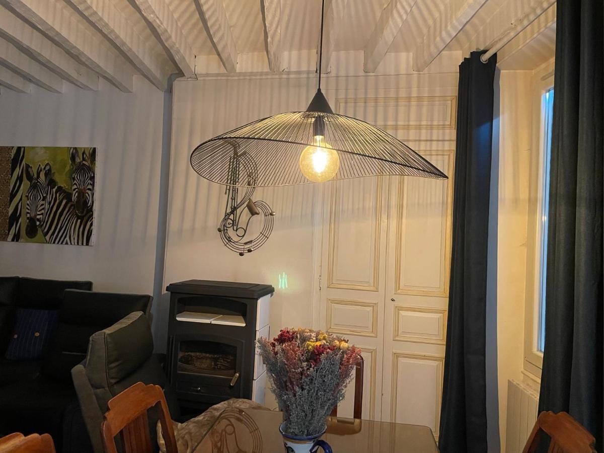 Villa Fontaine Avec Piscine Interieur Chauffee-Maison De Campagne Familiale -Ideal Vacances Ou Sejour Professionnel -3 Chambres-Bureau Separe -Lit Bebe - Parking Facile & Gratuit Buitenkant foto