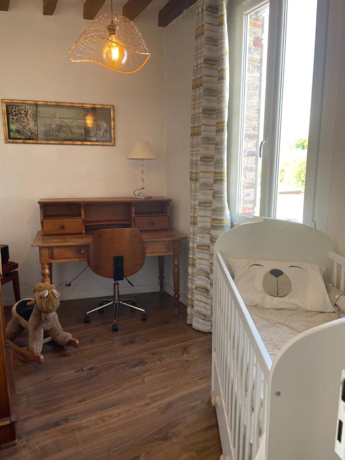 Villa Fontaine Avec Piscine Interieur Chauffee-Maison De Campagne Familiale -Ideal Vacances Ou Sejour Professionnel -3 Chambres-Bureau Separe -Lit Bebe - Parking Facile & Gratuit Buitenkant foto