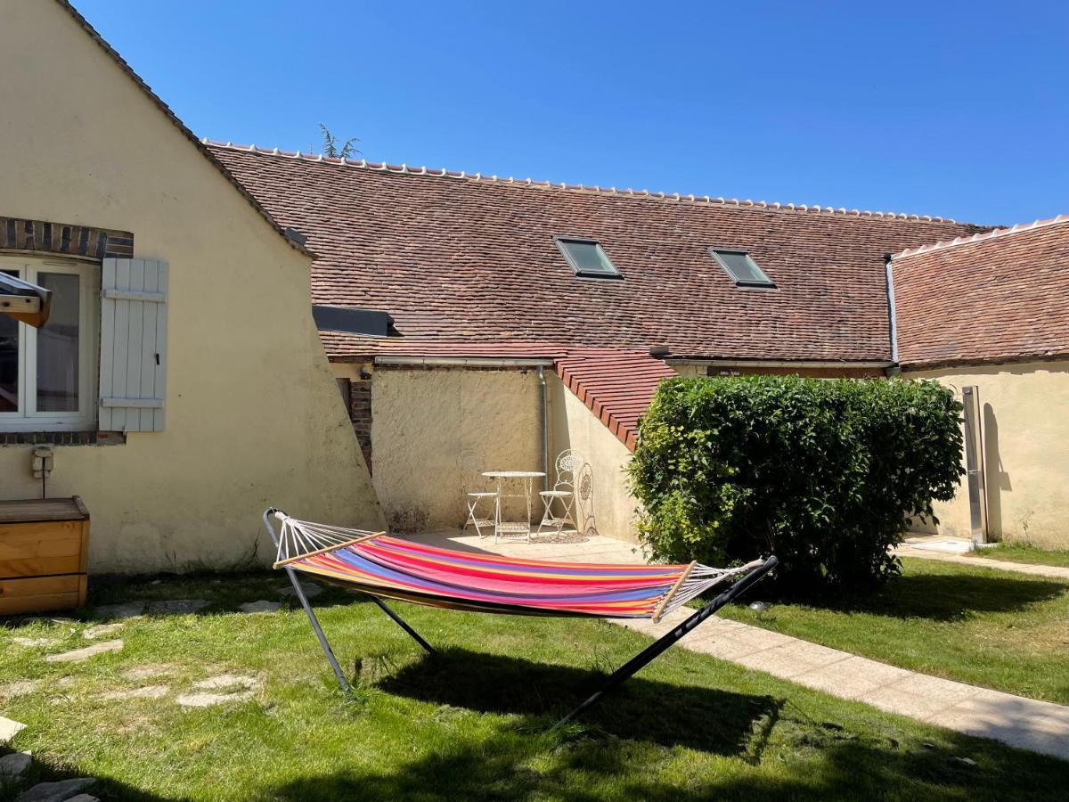 Villa Fontaine Avec Piscine Interieur Chauffee-Maison De Campagne Familiale -Ideal Vacances Ou Sejour Professionnel -3 Chambres-Bureau Separe -Lit Bebe - Parking Facile & Gratuit Buitenkant foto