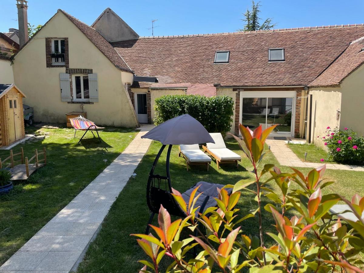 Villa Fontaine Avec Piscine Interieur Chauffee-Maison De Campagne Familiale -Ideal Vacances Ou Sejour Professionnel -3 Chambres-Bureau Separe -Lit Bebe - Parking Facile & Gratuit Buitenkant foto