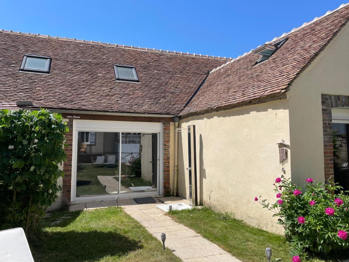 Villa Fontaine Avec Piscine Interieur Chauffee-Maison De Campagne Familiale -Ideal Vacances Ou Sejour Professionnel -3 Chambres-Bureau Separe -Lit Bebe - Parking Facile & Gratuit Buitenkant foto