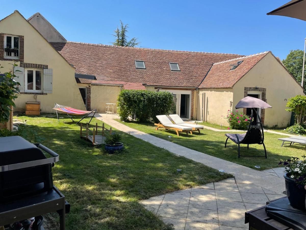 Villa Fontaine Avec Piscine Interieur Chauffee-Maison De Campagne Familiale -Ideal Vacances Ou Sejour Professionnel -3 Chambres-Bureau Separe -Lit Bebe - Parking Facile & Gratuit Buitenkant foto